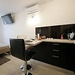 דירה Piccola Pyrotima