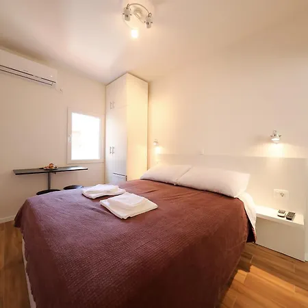 Piccola Pyrotima Apartamento Zadar