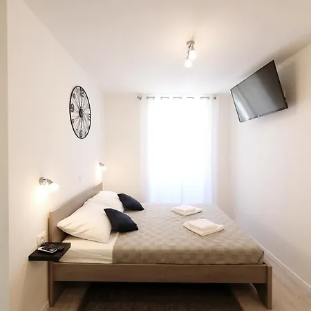 Piccola Pyrotima Apartamento Zadar