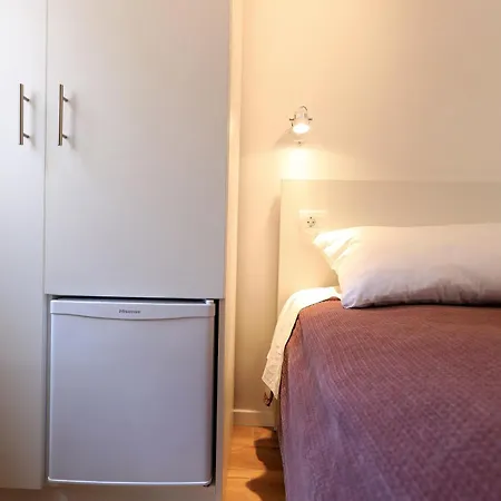 Piccola Pyrotima Apartamento *