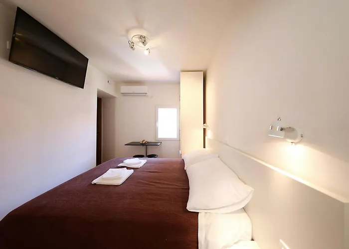 Piccola Pyrotima * זאדאר