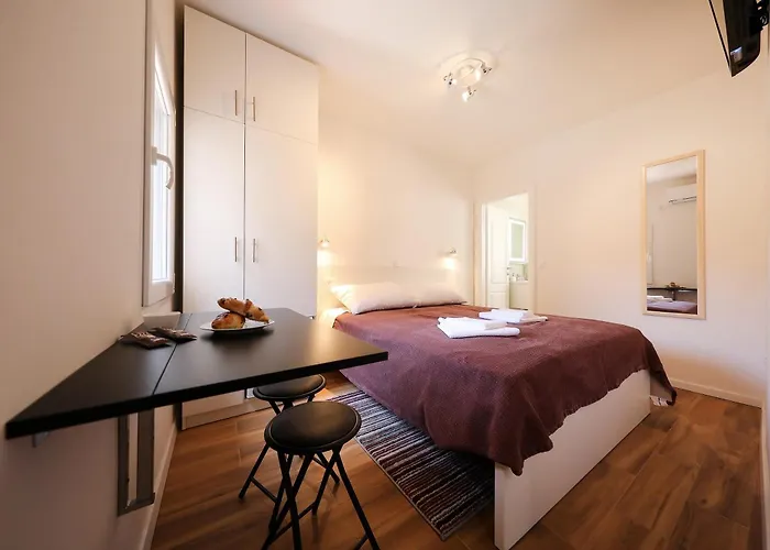 Piccola Pyrotima * זאדאר