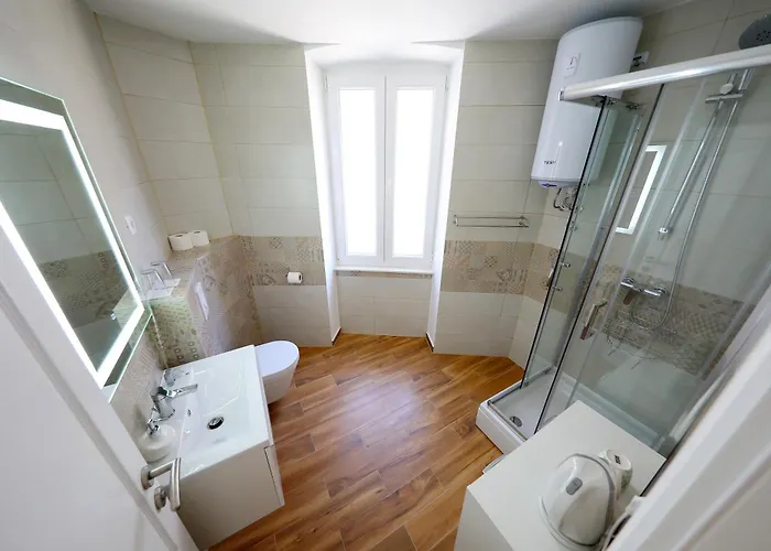 Piccola Pyrotima * זאדאר