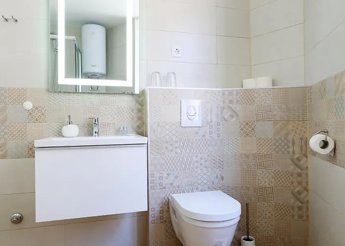 Piccola Pyrotima זאדאר