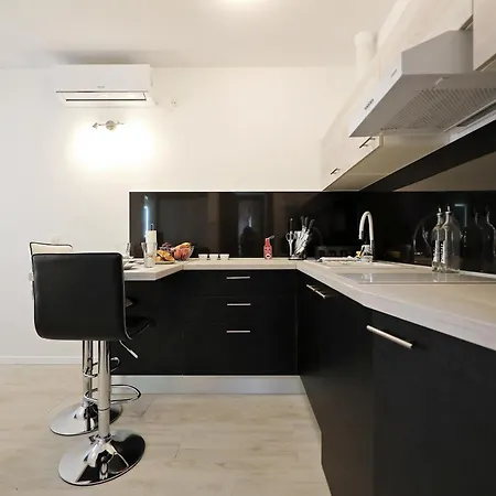 Apartment Piccola Pyrotima Zadar